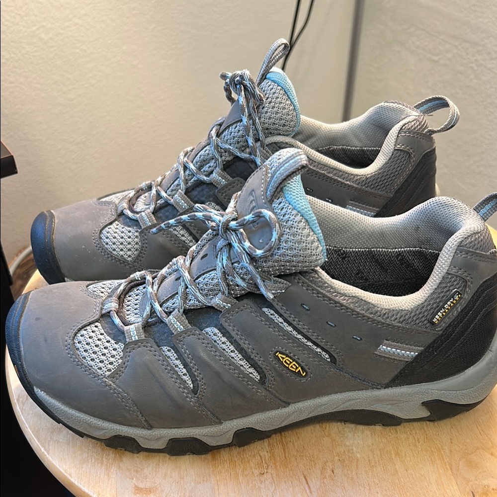 Keen Gray and Blue Athletic Shoes